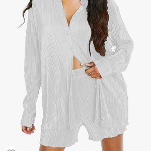 Amazon 2 piece white short set. Never worn. Brand new